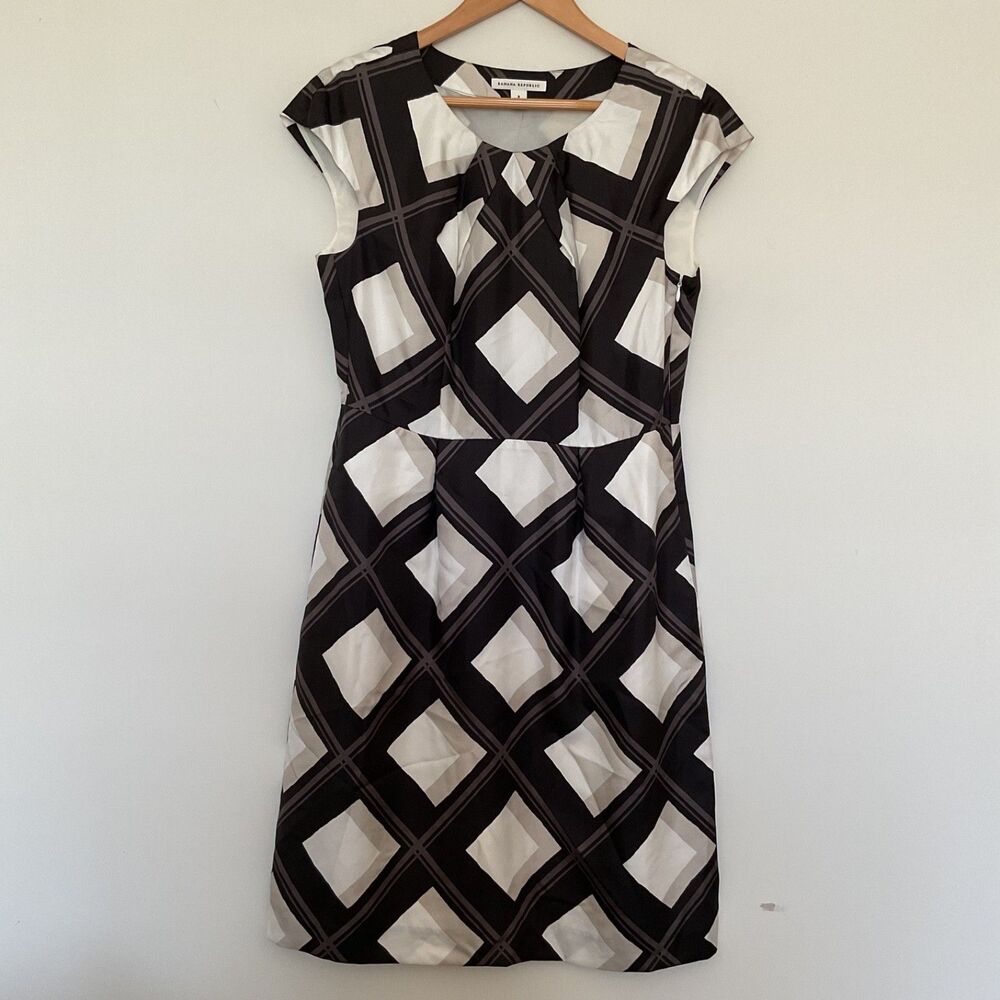 Banana Republic 100% Silk Satin Mod Geometric Cap Sleeve Dress 8 Black & White